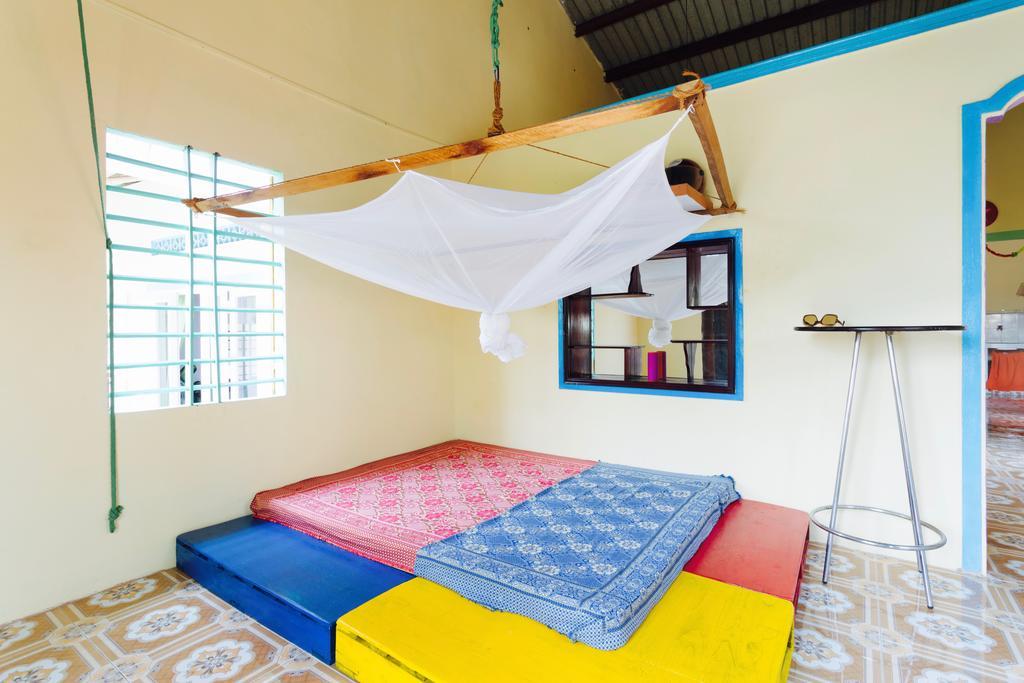 The Hoi An Hippie House Apartment Bagian luar foto